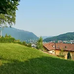Comova